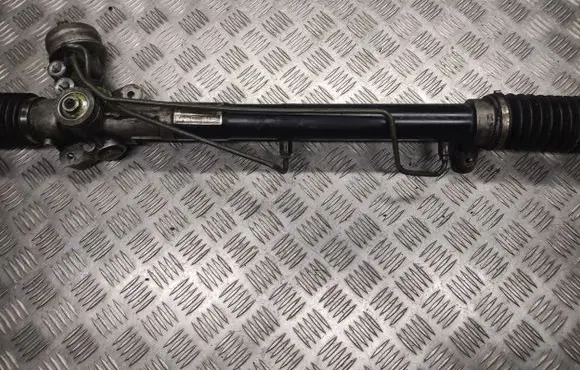 Volkswagen PASSAT B5 Steering rack 8D1422073 01024080151