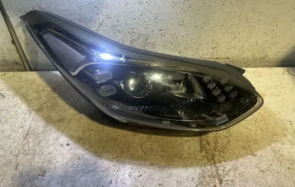KIA Sportage Headlight/headlamp 92102F1510 110120192022 R009R510014601