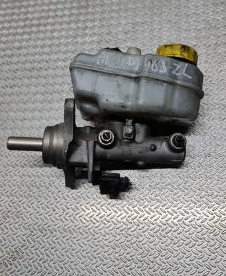Audi A1 Master brake cylinder 6R0611301A