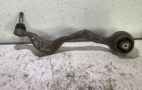 BMW 1 E81 E87 Front lower control arm/wishbone 6765305