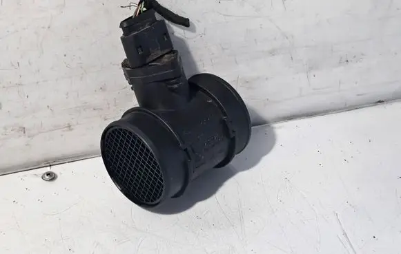 Audi A2 Mass air flow meter 057906461A 0281002355