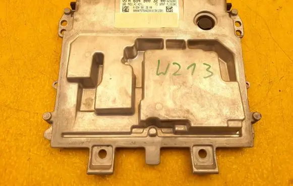 Mercedes-Benz E W213 Engine control unit/module A6549003200 A6549012600