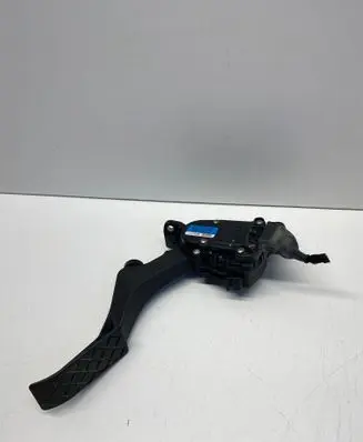 Volkswagen Transporter - Caravelle T5 Accelerator throttle pedal 7H1723503