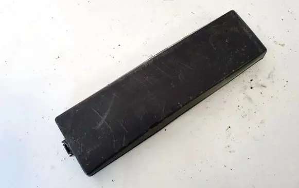 Lexus GS 300 350 430 450H Fuse box cover 71548673 7154-8673