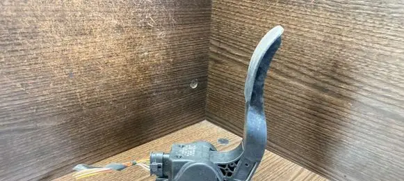 Volkswagen Crafter Accelerator throttle pedal 0280755025 A9063000304