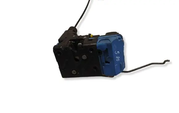 Volvo S80 Front door lock 8650546