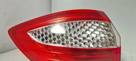 Ford Mondeo MK IV Rear/tail lights 7s7113405b