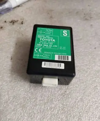 Toyota RAV 4 (XA30) Door control unit/module 8974042021