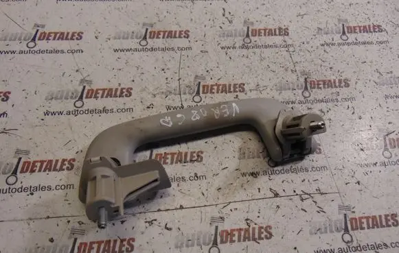 Toyota Corolla Verso AR10 Rear interior roof grab handle