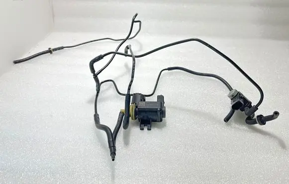 Audi A4 S4 B8 8K Turbo solenoid valve 8K0906627 090900800 4010835A