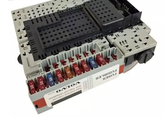 Volvo S60 Fuse box set 8651548