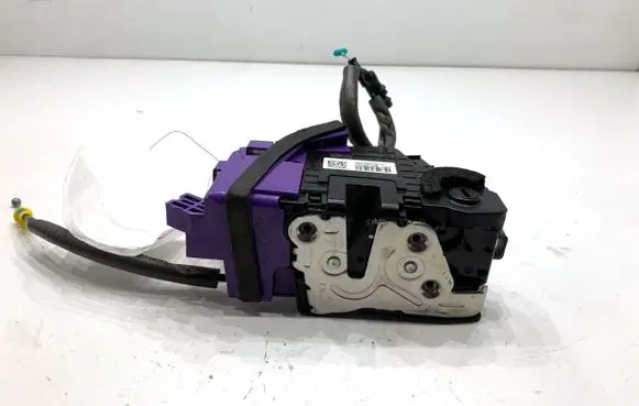 Hyundai i30 Rear door lock 81410G3010
