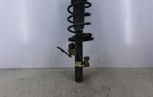 Mazda 3 I Front shock absorber with coil spring 