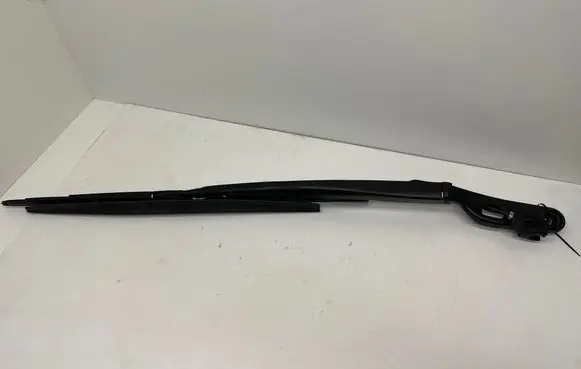 BMW 7 E65 E66 Front wiper blade arm 61617144075