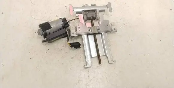 BMW 7 E38 Seat adjustment motor 8150923 2892196015XX A00117197