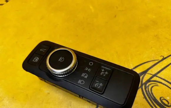 Ford Explorer VI Multifunctional control switch/knob LB5T13D061SBW