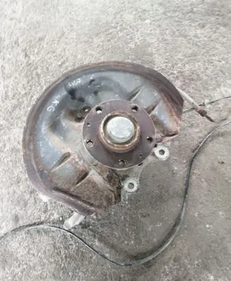 Peugeot 407 Rear wheel hub spindle/knuckle 