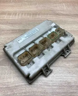 Chrysler Town u0026 Country IV Central body control module P05082501AE