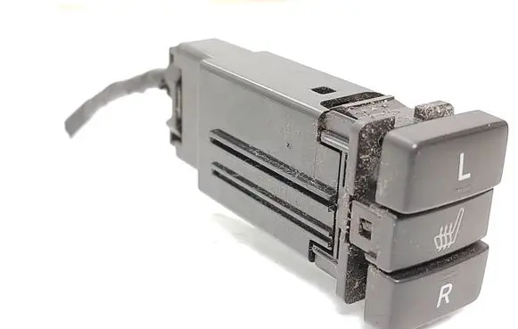 Toyota Auris 150 Seat heating switch 15B088 1332L73