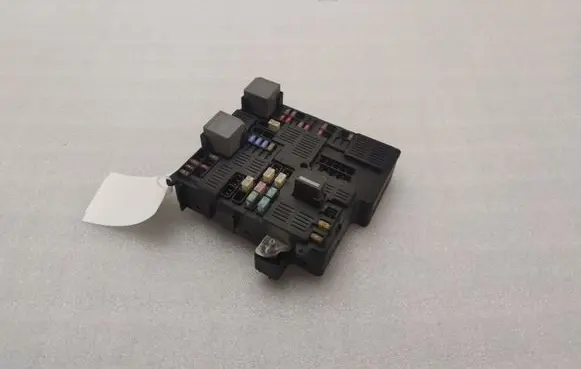 Volvo XC90 Fuse module 31473588