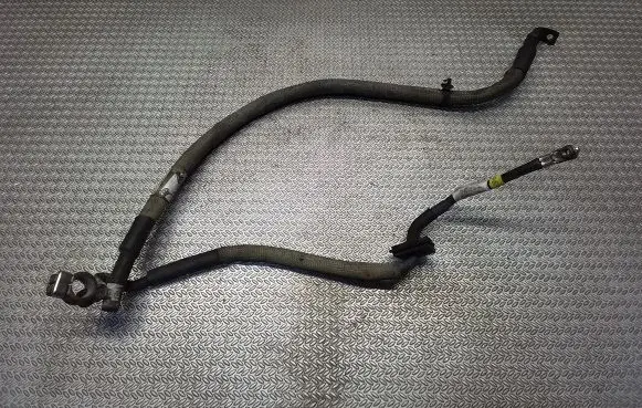 Volkswagen Transporter - Caravelle T5 Positive cable (battery) 7H0971794E