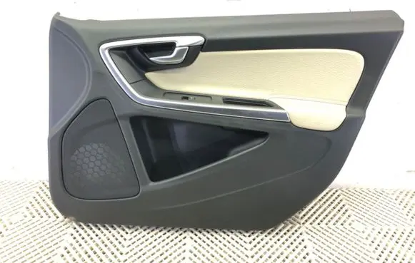 Volvo V60 Front door card panel trim