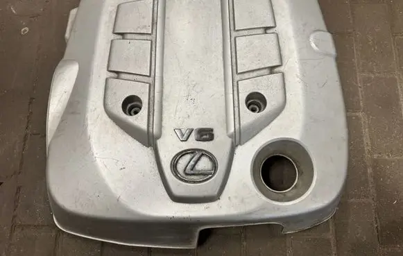 Lexus IS 220D-250-350 Engine cover (trim) 1120931010