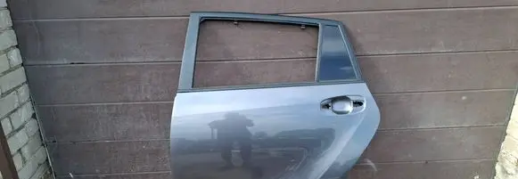 Toyota Verso Rear door
