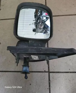 Renault Kangoo I Manual wing mirror 7700304830 963101