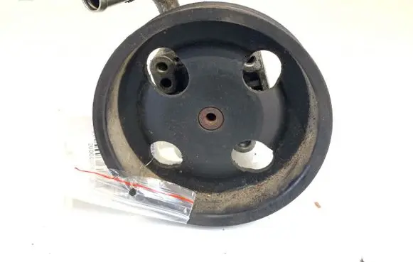 Suzuki Grand Vitara II Power steering pump 4910067J00