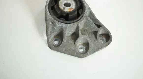 Audi A6 S6 C6 4F Rear differential mounting bracket 8E0599125
