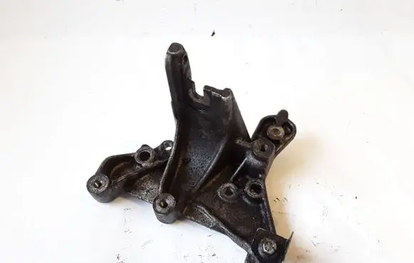 Volvo V50 Engine mounting bracket 9656392880