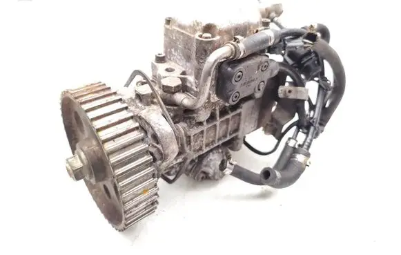 Audi A6 S6 C5 4B Fuel injection high pressure pump 028130115A 0460404969