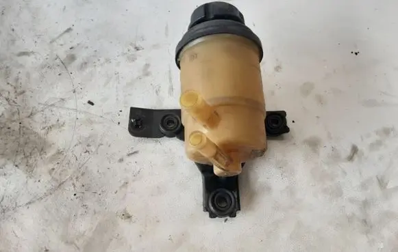 Hyundai Tucson LM Power steering fluid tank/reservoir