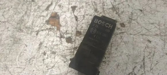 Iveco Daily 5th gen Glow plug pre-heat relay 0281003039