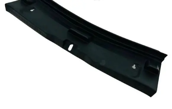 Trunk/boot sill cover protection