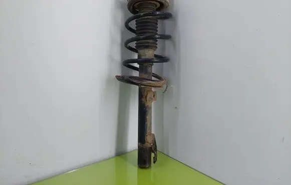 Renault Scenic II - Grand scenic II Front shock absorber with coil spring KA005068