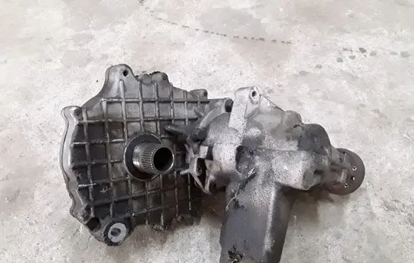 Volvo XC90 Gearbox transfer box case 8675089
