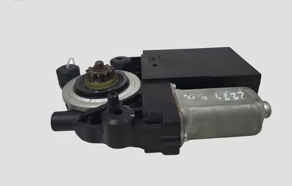 Hyundai Santa Fe Front door window regulator motor 30798110AB 450014407363