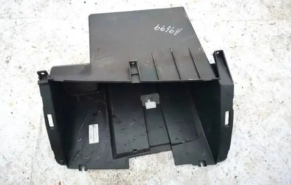 Nissan Micra Glove box 68520ax700