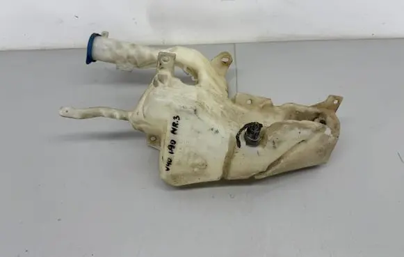 Volvo S40, V40 Windshield washer fluid reservoir/tank 30621342