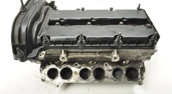 Maserati Ghibli Engine head 90352084F