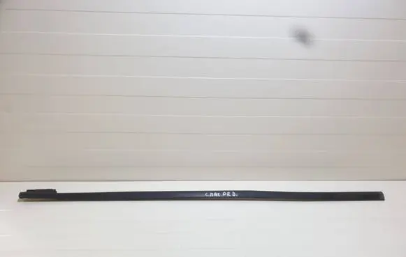 Ford Focus C-MAX Front door trim (molding) 3M51R20562