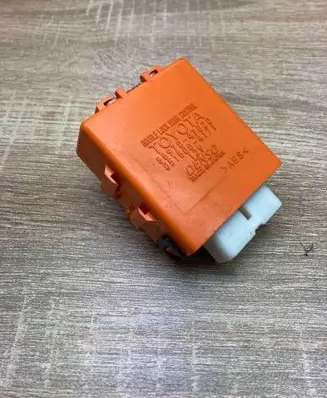 Toyota Prius (XW30) Door control unit/module 8597047020 0515004171