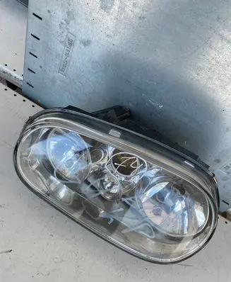 Volkswagen Golf IV Headlight/headlamp