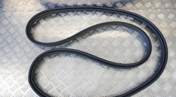 Toyota Yaris XP210 Trunk rubber seal (body) 67881K0010