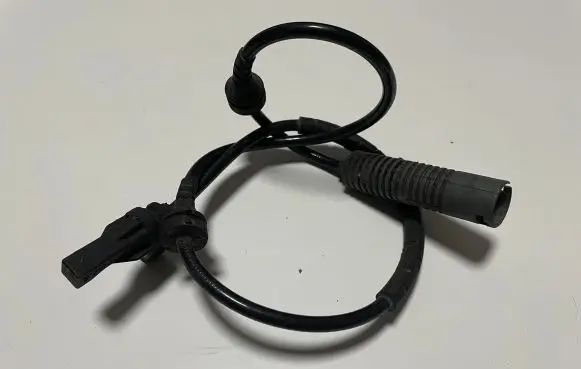 BMW 1 E81 E87 ABS brake wheel speed sensor 6762465