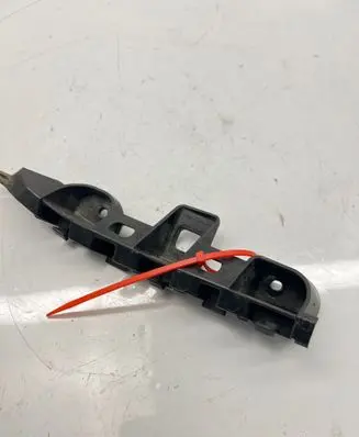 Volkswagen PASSAT B7 Front bumper mounting bracket 3AA807183