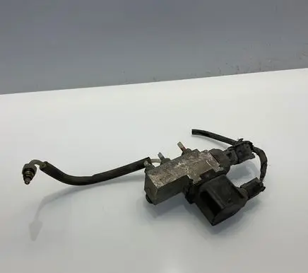 Mercedes-Benz E W211 Air suspension valve block A2113200158 2113200158