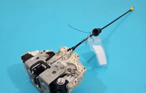 Jeep Grand Cherokee Rear door lock P04589923AE IMPRK1503072